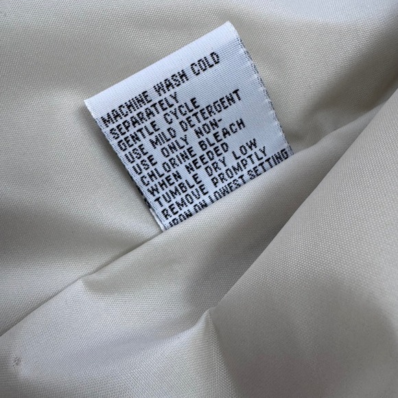 IZZI Women Stone Beige Hooded Windbreaker Jacket Floral Embroidery Small - Picture 11 of 11